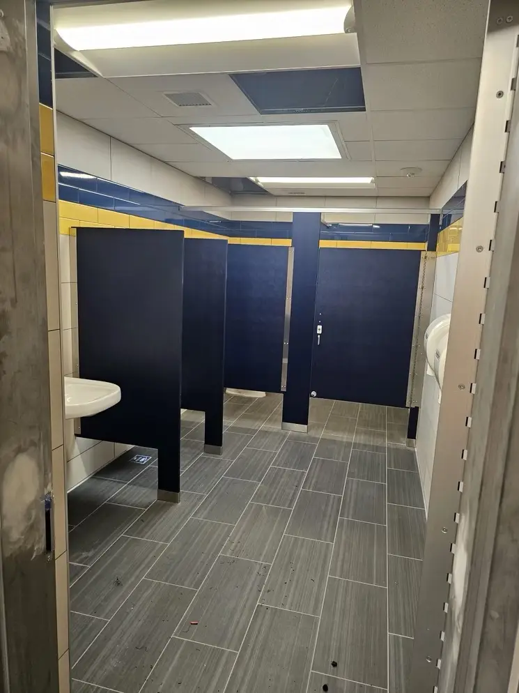 Choosing the Best Materials for Bathroom Partitions in Pennsylvania