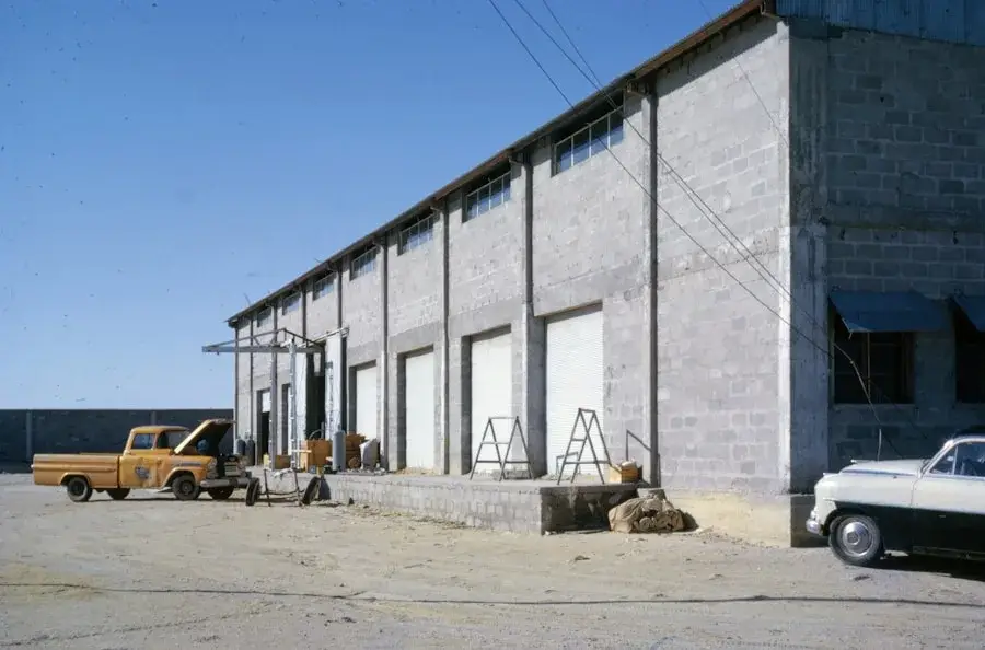 Photo "Division 10 Specialties Commercial Construction Products"
